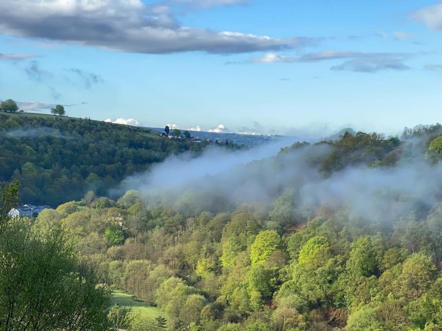 The Crest Hillside Retreat With Hot Tub Villa Abertillery Eksteriør bilde