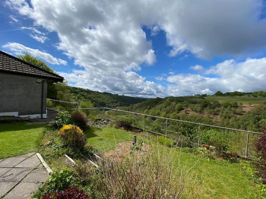 The Crest Hillside Retreat With Hot Tub Villa Abertillery Eksteriør bilde