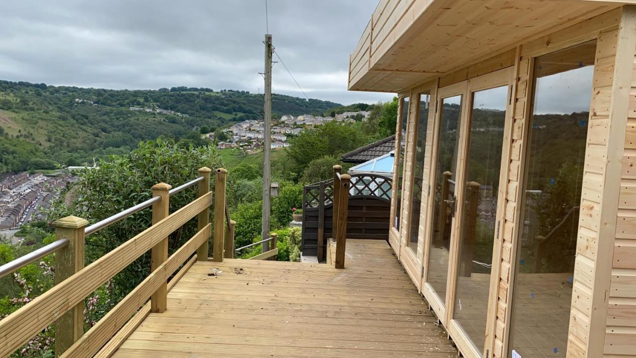 The Crest Hillside Retreat With Hot Tub Villa Abertillery Eksteriør bilde